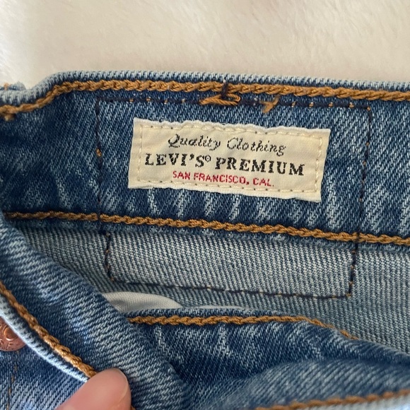 Levis wedgie straight 26 Blue Distressed Jeans - Picture 3 of 7